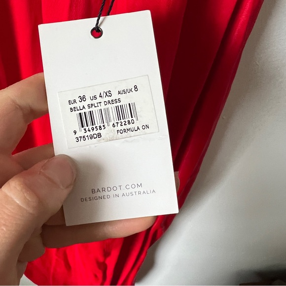 NWT Bardot Bella Slit Dress in bright red size XS - Picture 4 of 5